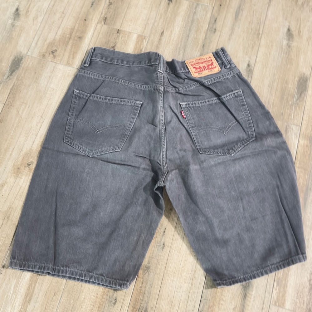 Levi's Gray Jean Shorts for Men - Picture 2 of 3